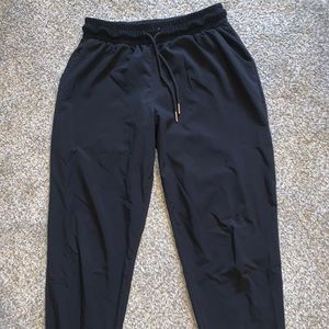 Women’s joggers